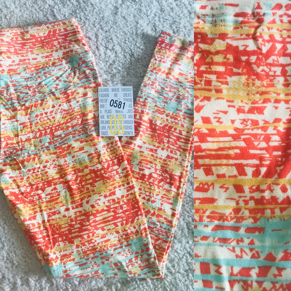 LuLaRoe OS Aztec Print Leggings